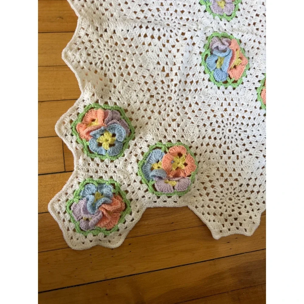 Vintage Handmade Crochet Baby Blanket White Pastel 3D Floral Scalloped Edge